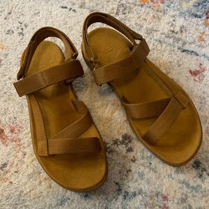 Everlane Renew Sport Sandal Tan